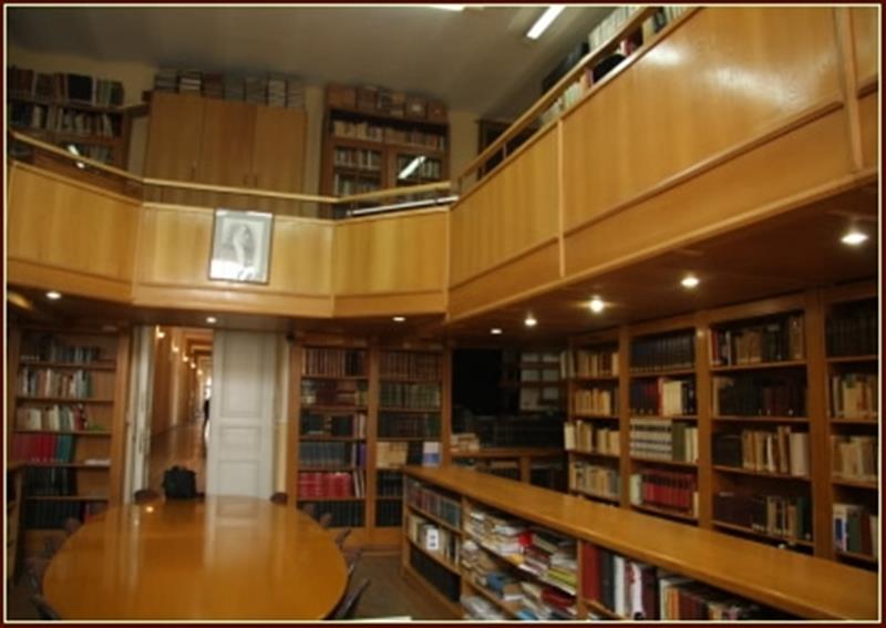 مكتبة كوبرولو