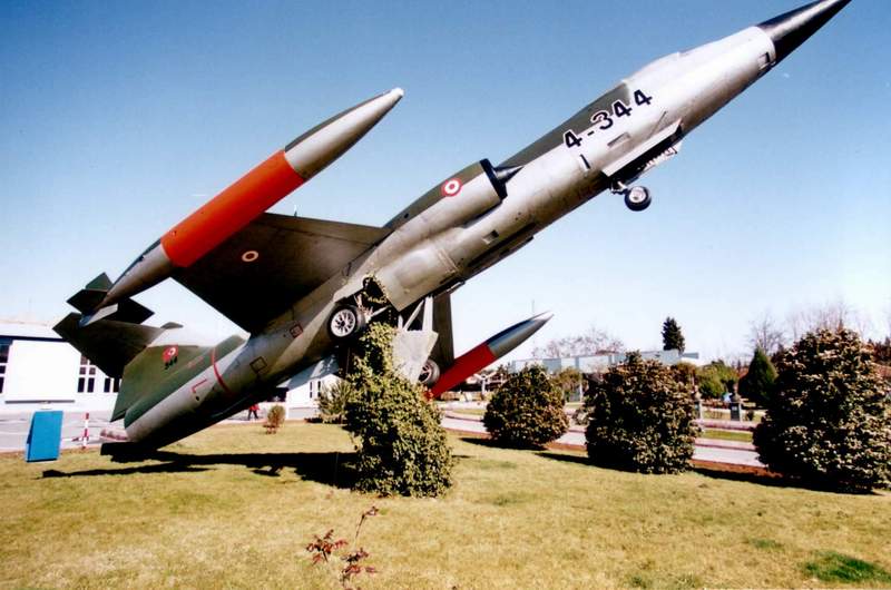متحف هواجيليك للطيران الحربي