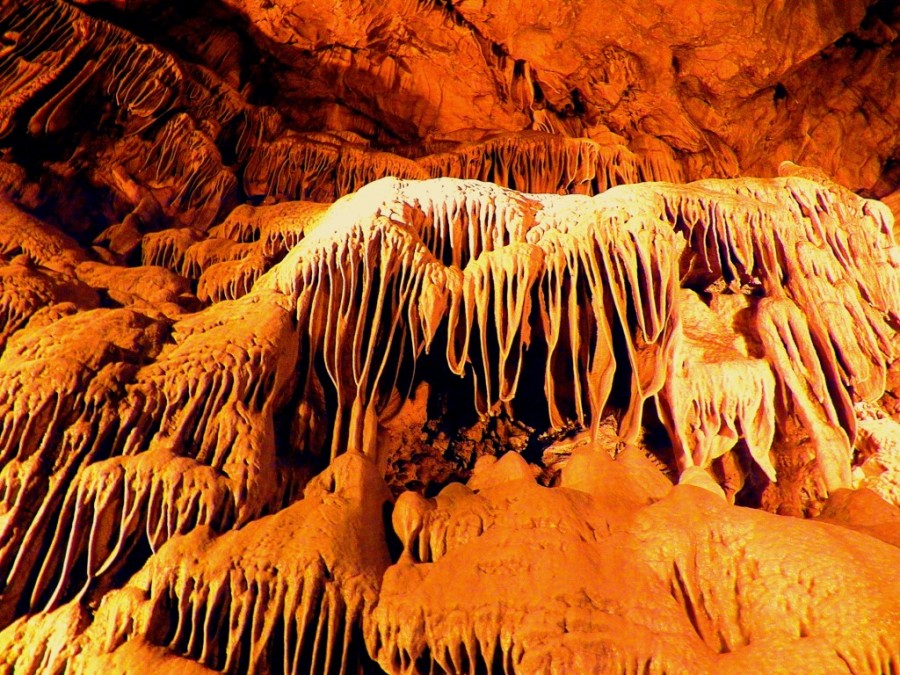 mencilis mağarası